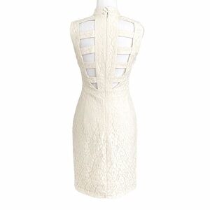EVE GRAVEL OFF WHITE LACE CUTOUT SHEATH FORMAL PARTY DRESS - S